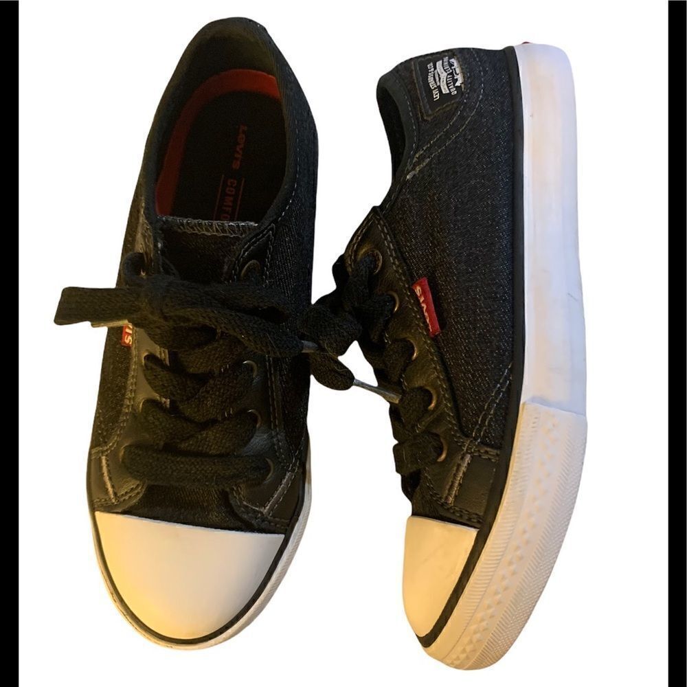 Levi’s Sneakers  
